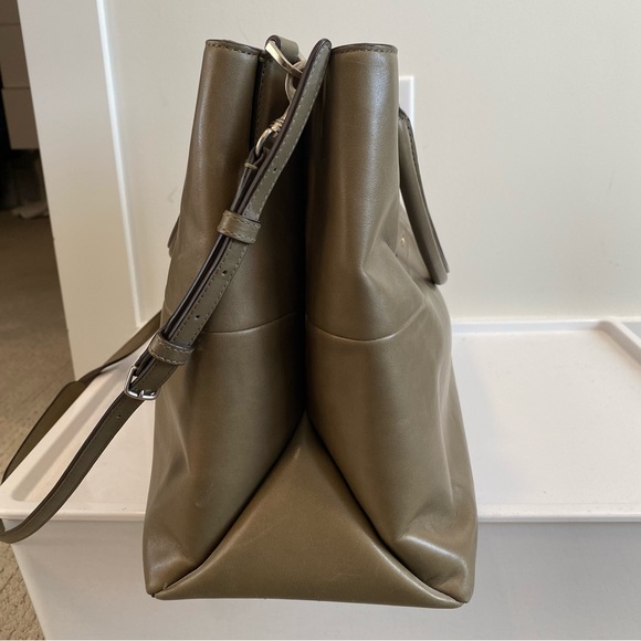 Coach Olive Leather Shoulder Bag - Picture 4 of 11